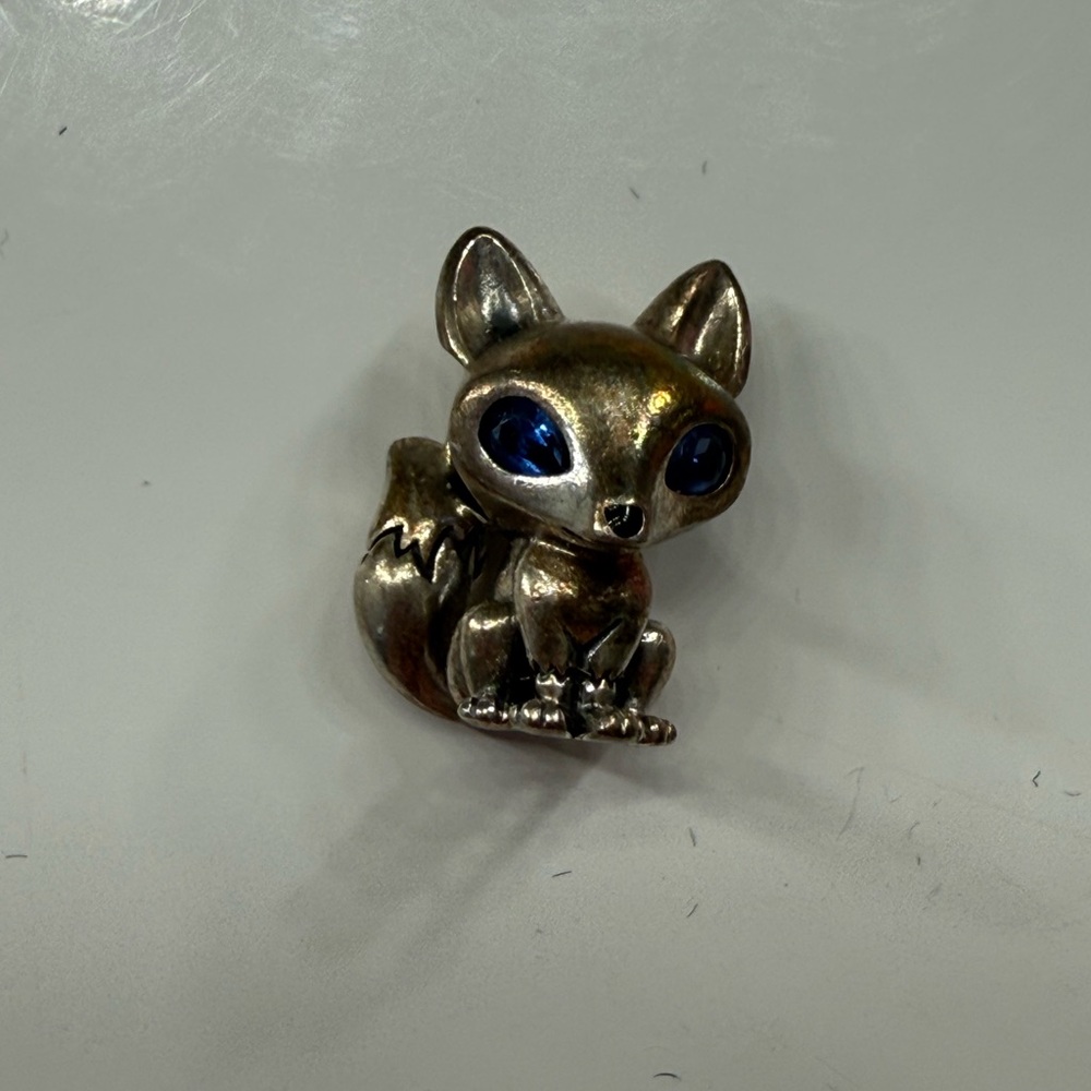 Pandora Silver Fox Charm with Blue Eyes